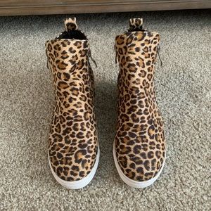 Leopard print wedges